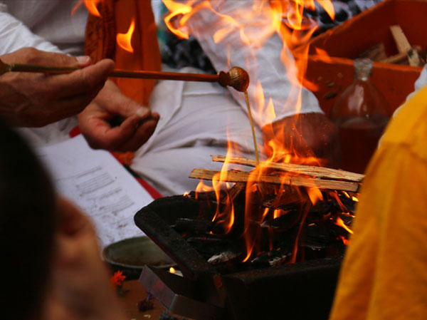 Vedic pooja By Best Astrologer in Rishikesh